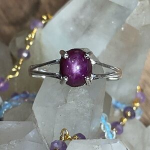 Star Ruby .925. Silver Ring